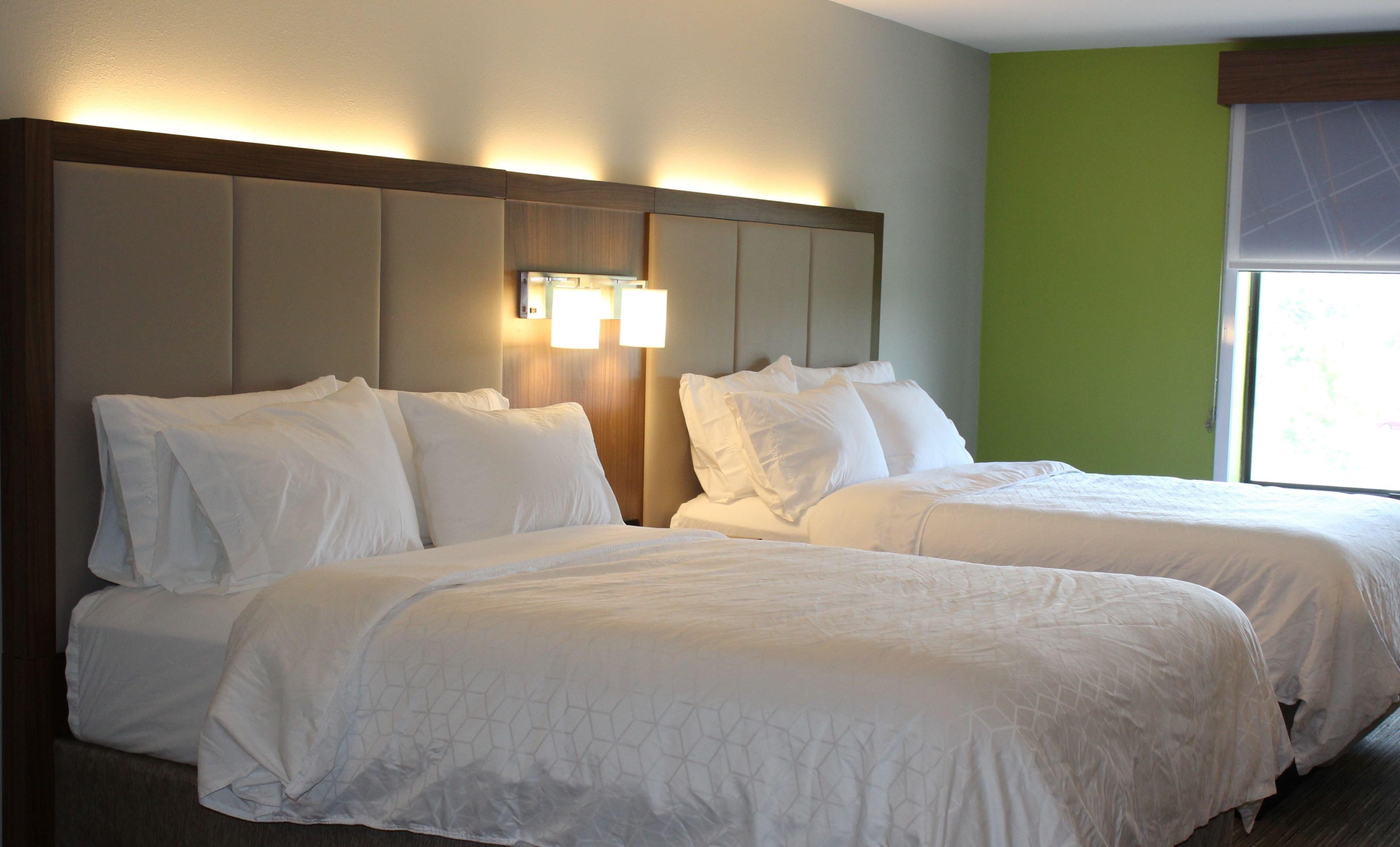 Holiday Inn Express Forest City By Ihg Екстер'єр фото
