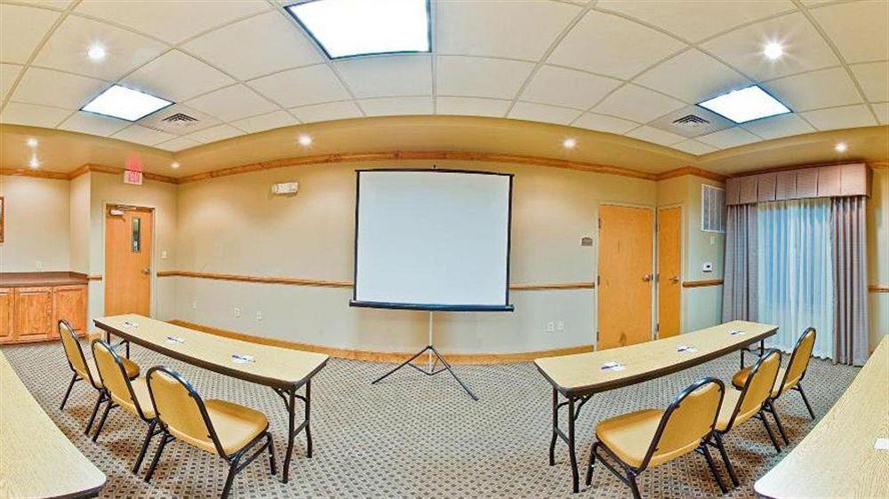 Holiday Inn Express Forest City By Ihg Екстер'єр фото